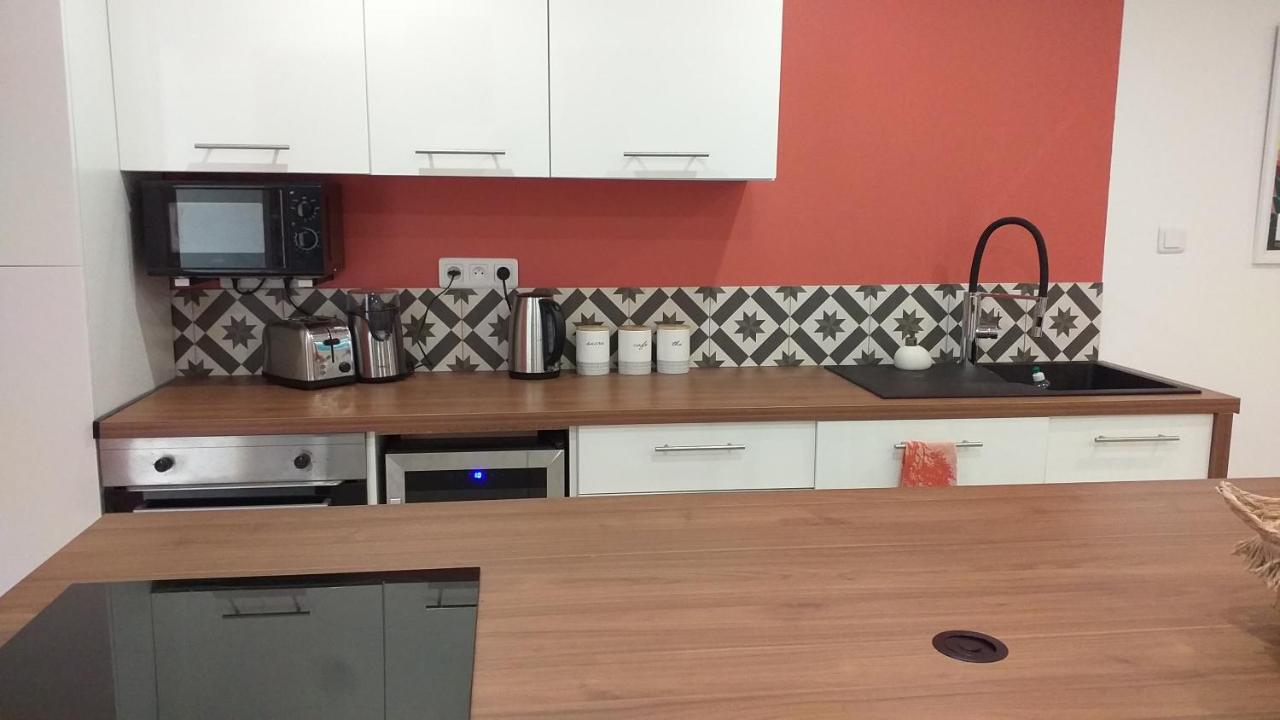 Magnifique Appartement 2 Chambres Avec 50 M2 De Jardin Privatif Ла-Кро Экстерьер фото
