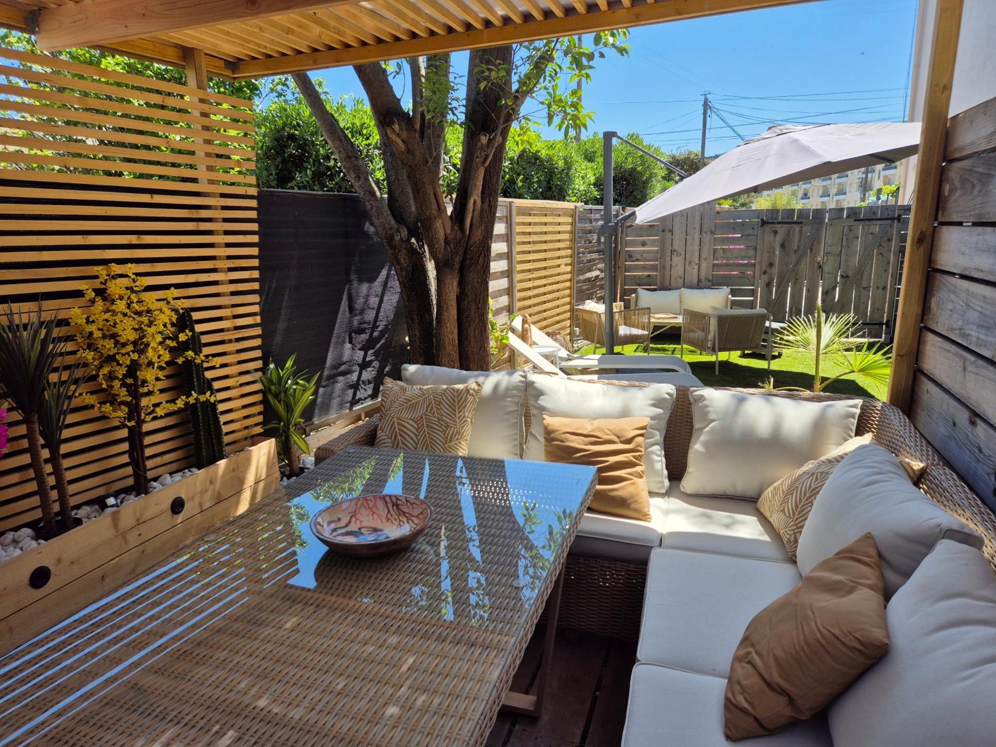 Magnifique Appartement 2 Chambres Avec 50 M2 De Jardin Privatif Ла-Кро Экстерьер фото
